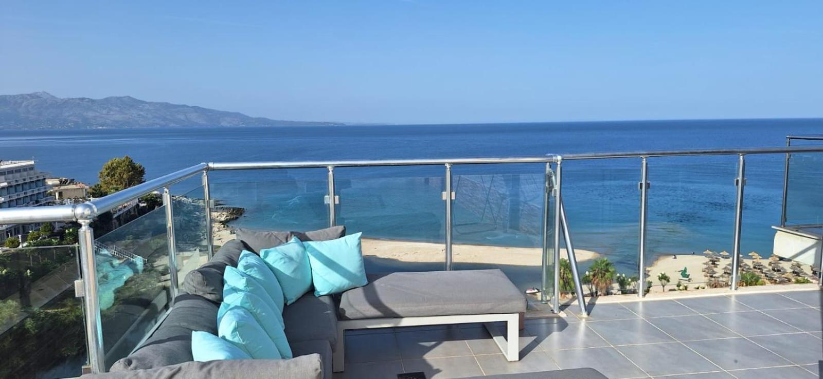 Sadet'S Penthouse Saranda Apartment Ngoại thất bức ảnh