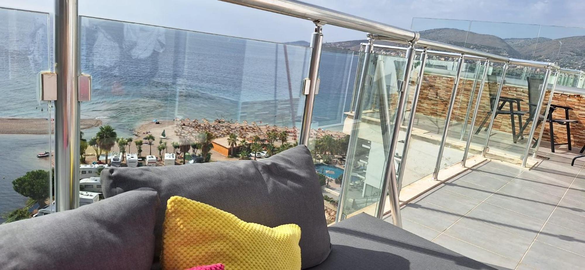 Sadet'S Penthouse Saranda Apartment Ngoại thất bức ảnh