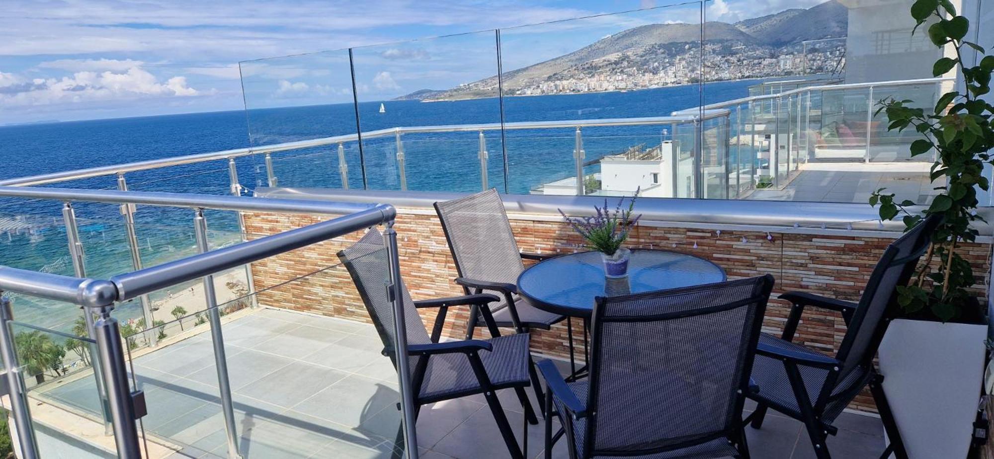 Sadet'S Penthouse Saranda Apartment Ngoại thất bức ảnh