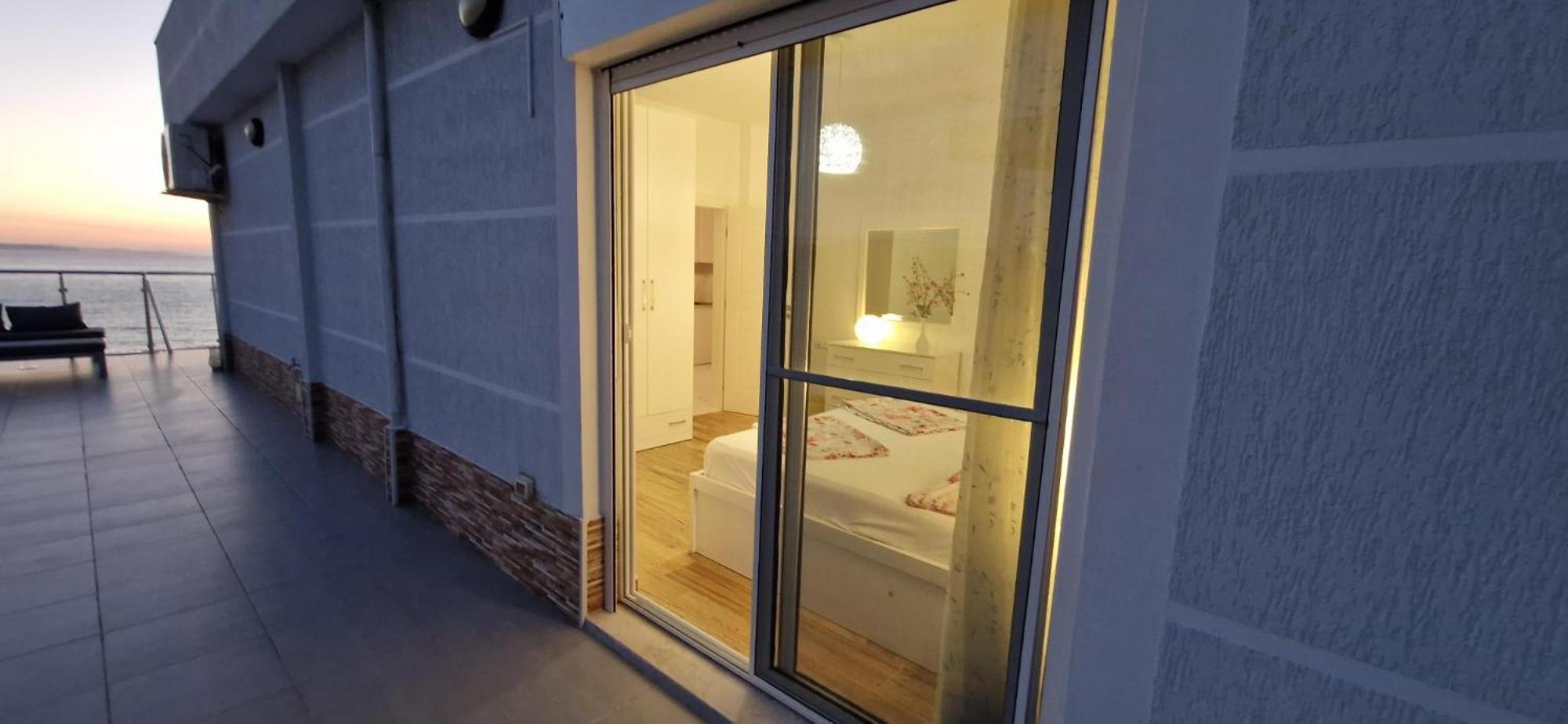 Sadet'S Penthouse Saranda Apartment Ngoại thất bức ảnh