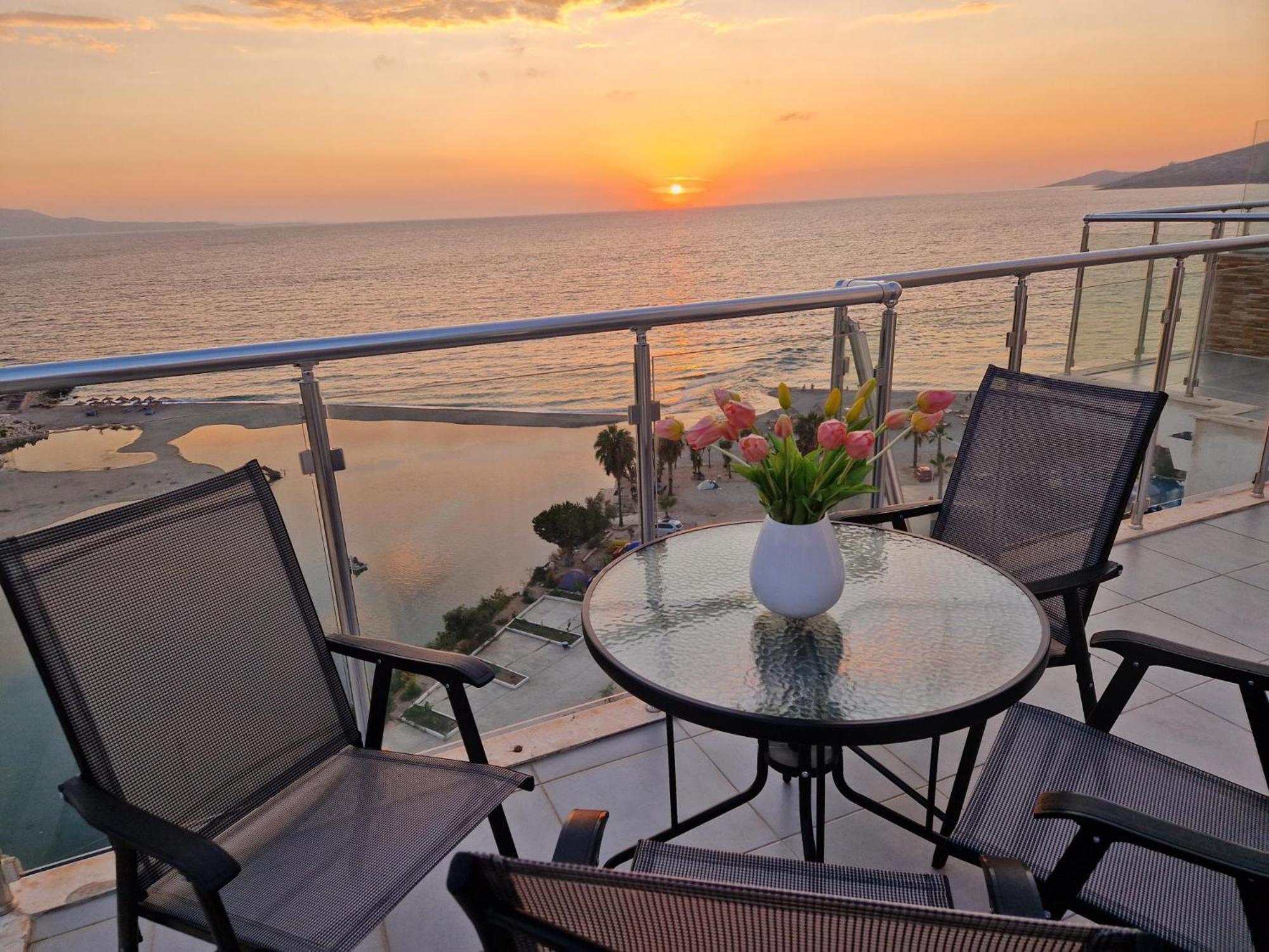 Sadet'S Penthouse Saranda Apartment Ngoại thất bức ảnh