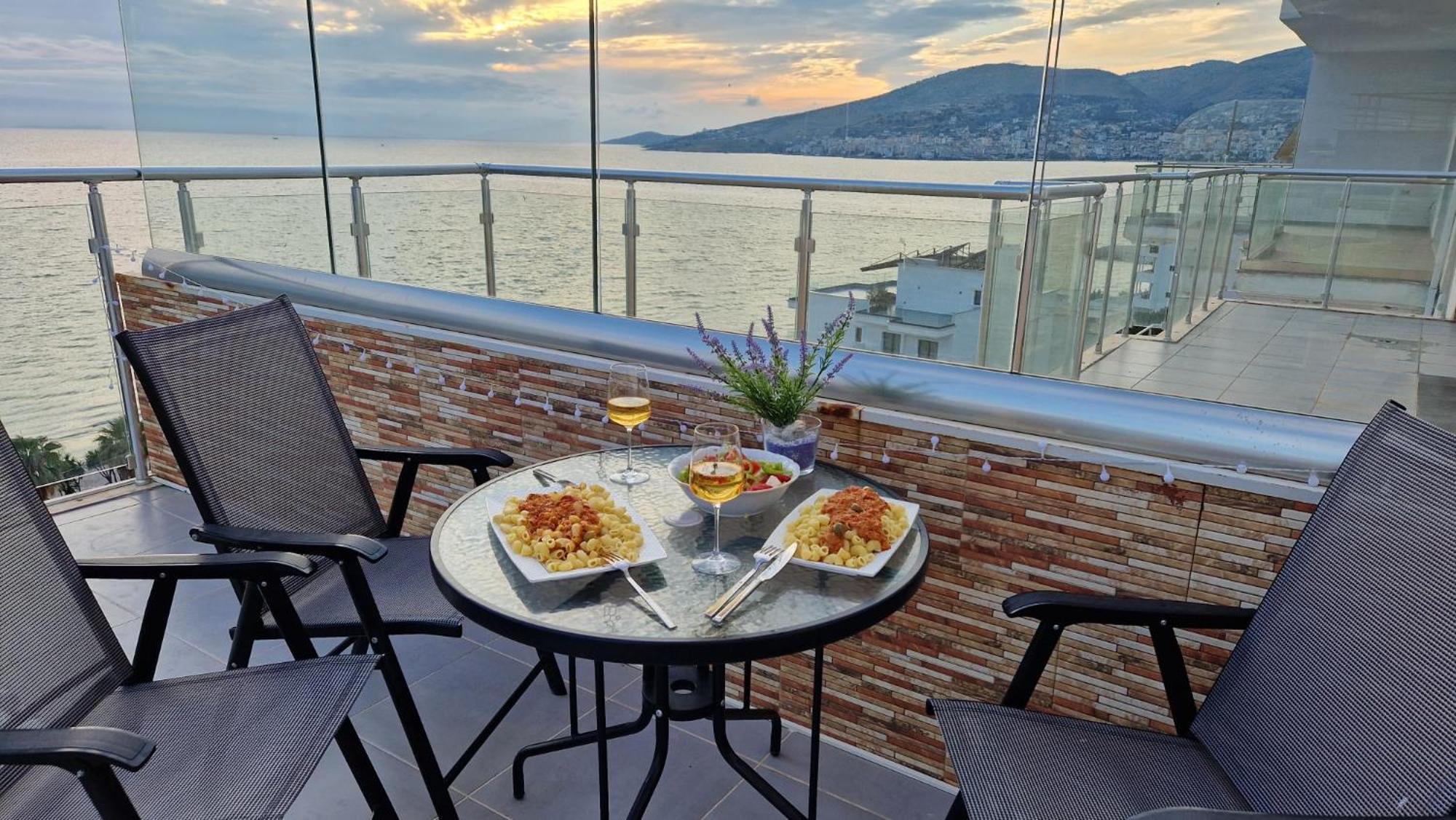 Sadet'S Penthouse Saranda Apartment Ngoại thất bức ảnh