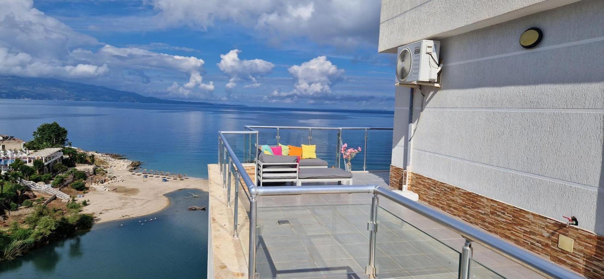 Sadet'S Penthouse Saranda Apartment Ngoại thất bức ảnh
