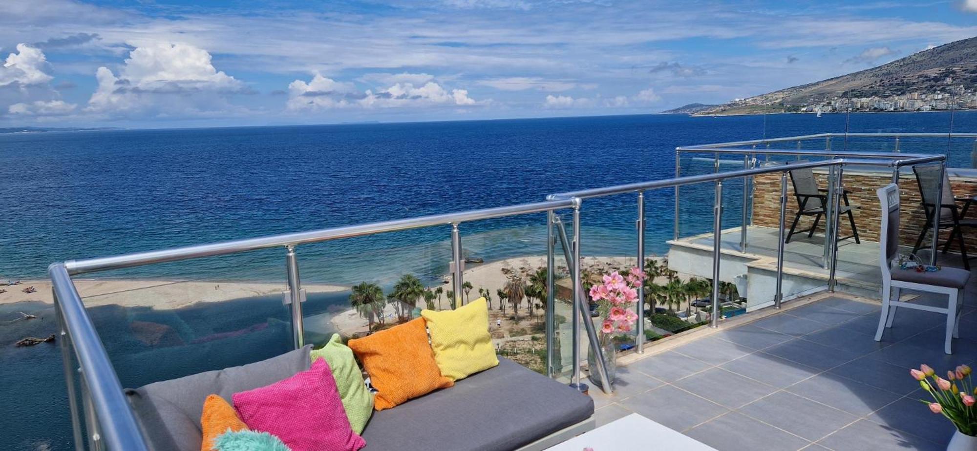 Sadet'S Penthouse Saranda Apartment Ngoại thất bức ảnh