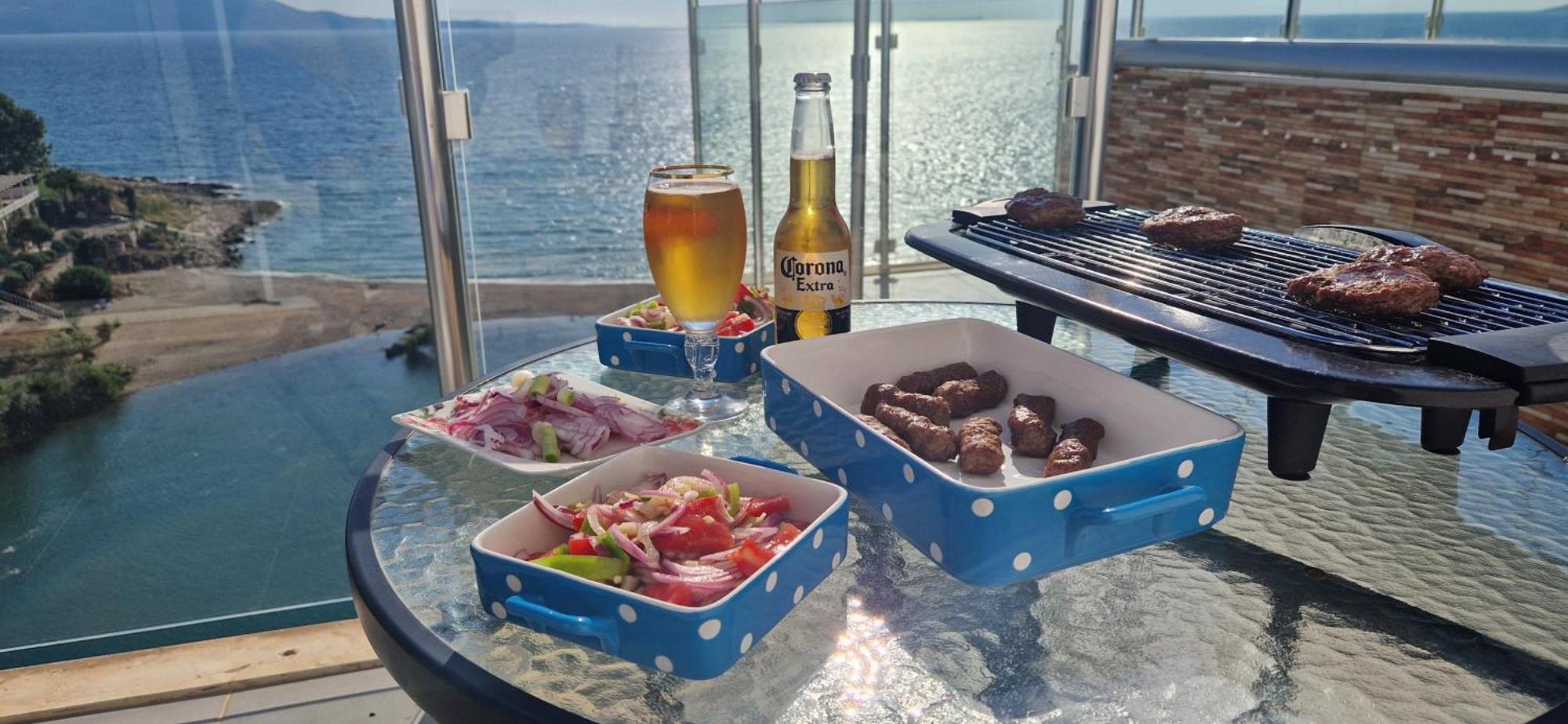 Sadet'S Penthouse Saranda Apartment Ngoại thất bức ảnh